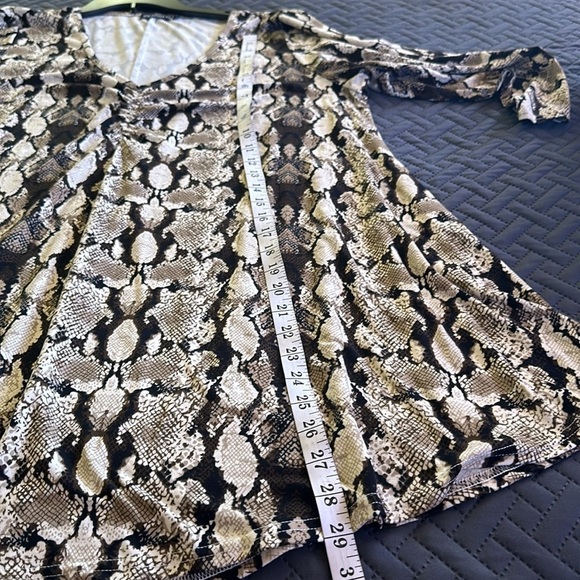 Zennilo Leopard Tunic Top Pre owned - Picture 5 of 8